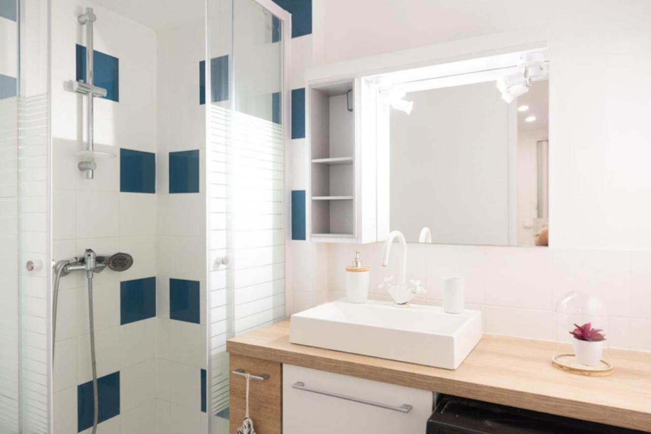 Spacious In The Center Of Montmartre * Parijs